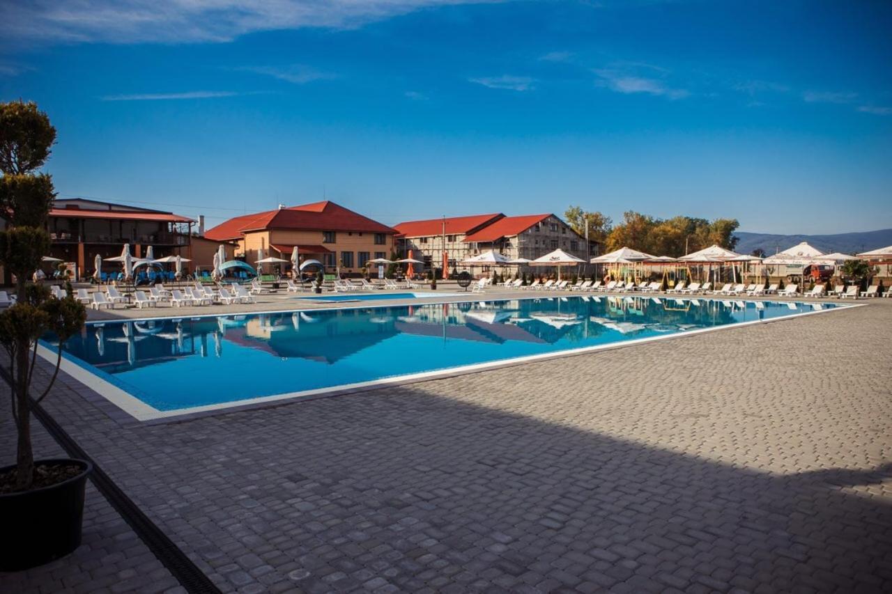 Illara Spa Hotel Irshava Extérieur photo
