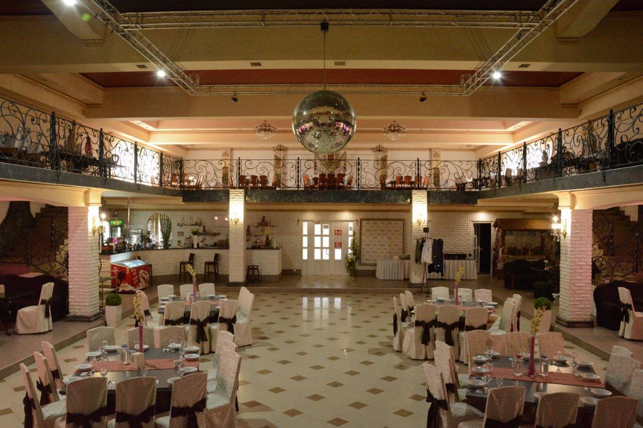Illara Spa Hotel Irshava Extérieur photo
