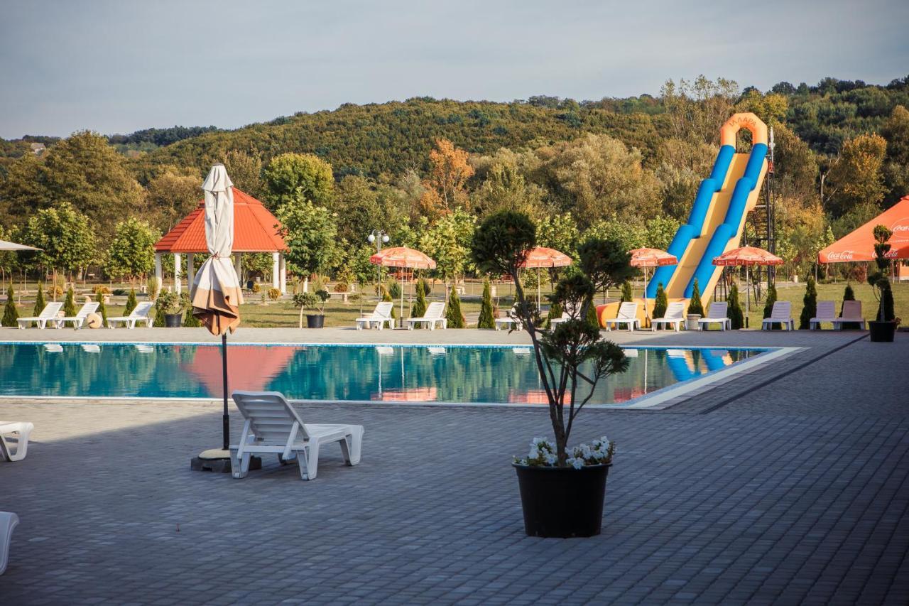 Illara Spa Hotel Irshava Extérieur photo