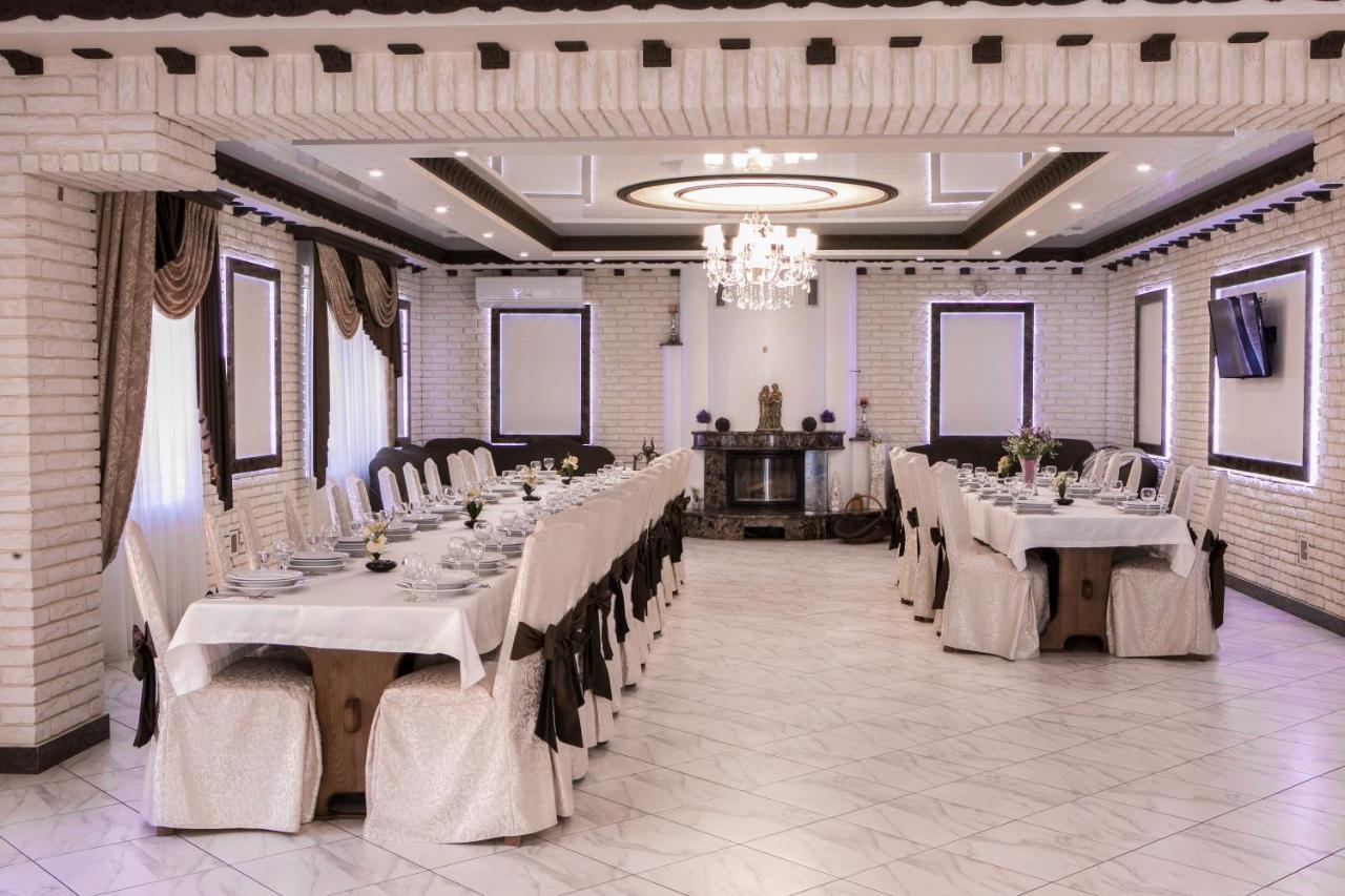 Illara Spa Hotel Irshava Extérieur photo